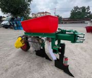 Máy gieo hạt Ngô Đâu Rau Màu